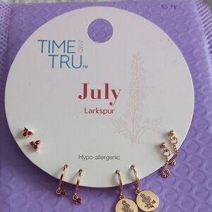 Time and Tru Gold Earrings Set - Red and Gold
